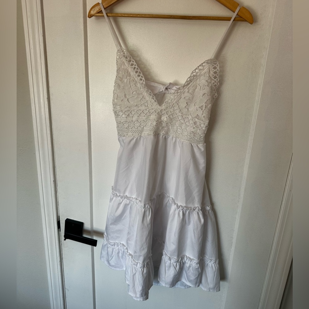 Strappy white dress size L